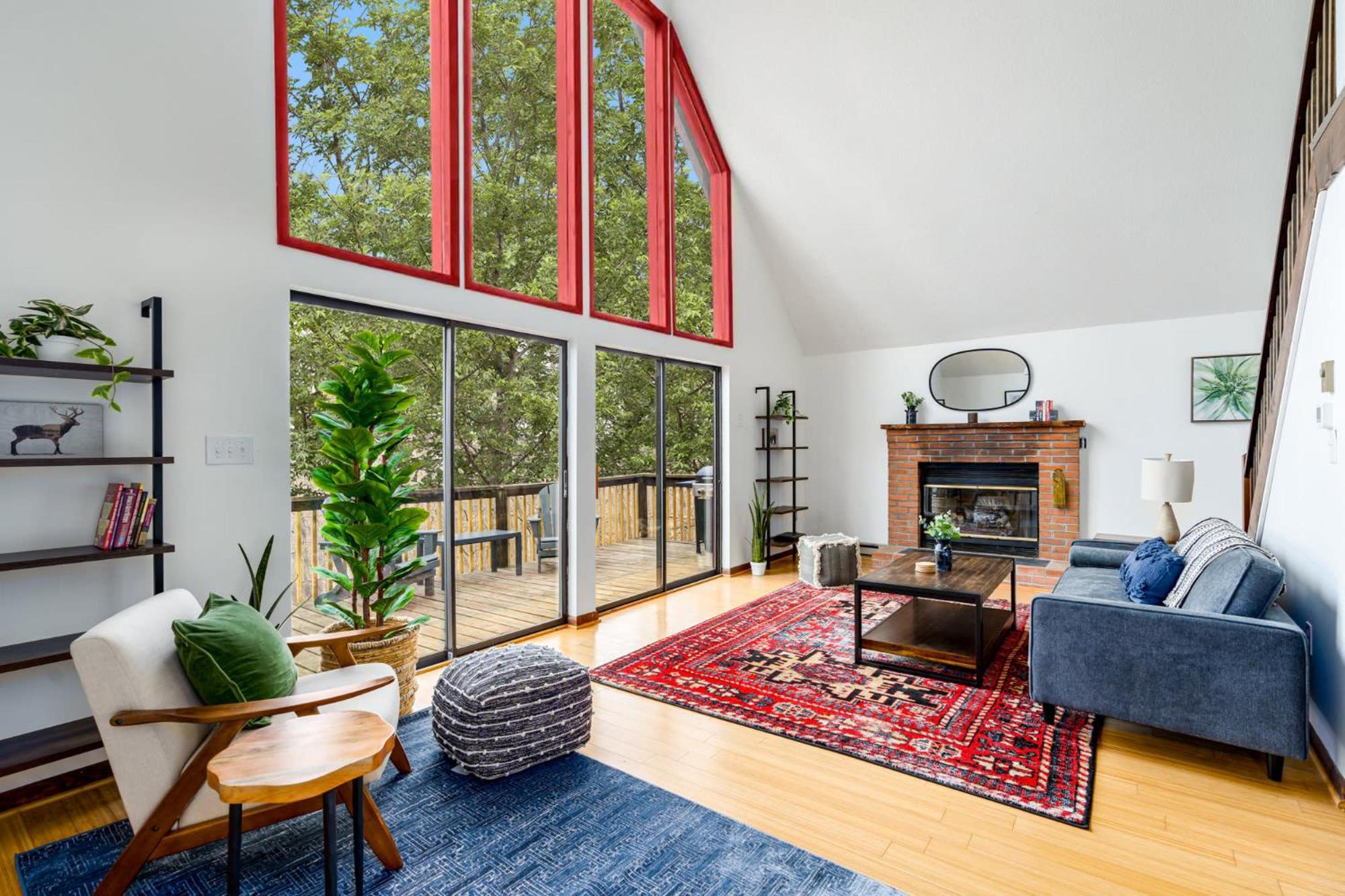 Modern Chalet Cabin W Hot Tub, Deck&Grill, & Wifi! Inwood Exterior foto